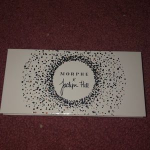 ring the alarm palette by jaclyn hill / morphe